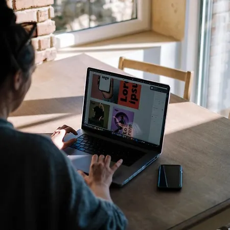 Alenor | Sea View & Access