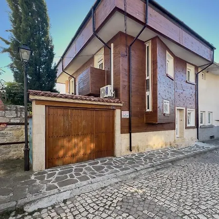 Alenor Old Villa *