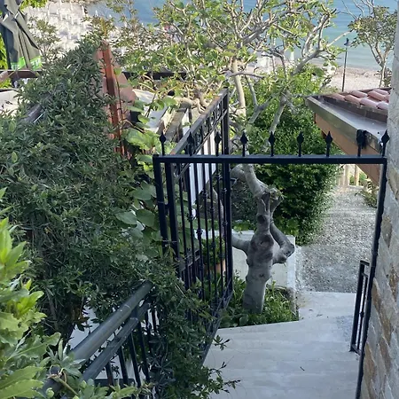 Alenor - Sea View & Access Villa
