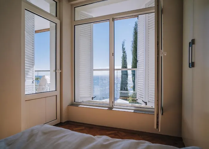 Alenor | Sea View & Access * نيسيبار